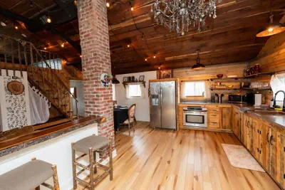 Photo 2 - Cowboy Bunkhouse hot tub Lake Farm Nature