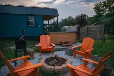 Photo 2 - Farm Stay Hot tub Pond Nature Views Near Dwntwn