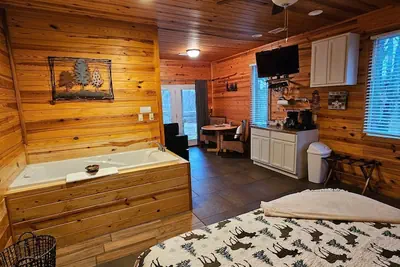 Photo 2 - Honey Bear Haven Suite 1