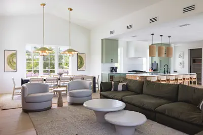 Photo 5 - Brand New The Greenmoor House With Pool
