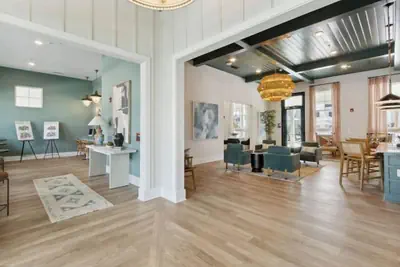 Photo 3 - Luxurious Apartments - Pool Gym Bikes