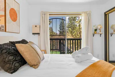Photo 4 - Tranquil Trails Luxury Retreat