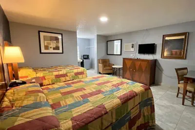 Photo 5 - Arrowhead Motel