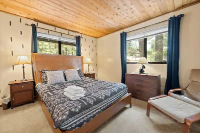 Photo 5 - Bear Woods 3BR Retreat