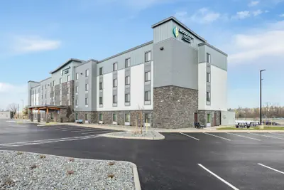 Photo 2 - WoodSpring Suites Medford near I-5