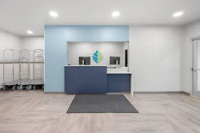 Photo 3 - WoodSpring Suites Medford near I-5