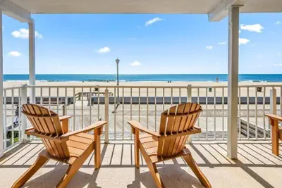 Photo 4 - Eden Roc Ocean Front
