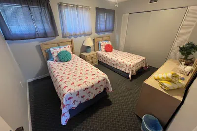 Photo 4 - Surfside Suites