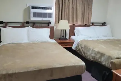 Photo 3 - Lake Stop Resort
