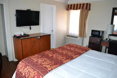 Photo 3 - Rex Motel