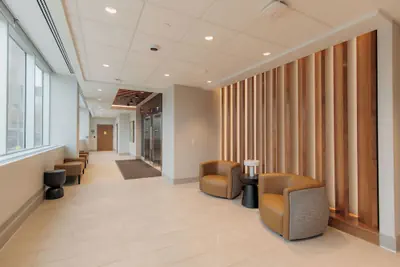 Photo 4 - Highpoint Hotel