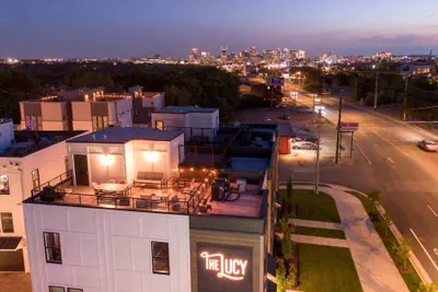 Photo 5 - Rooftop Hot Tub Skyline Views Near Broadway