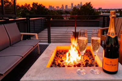 Photo 5 - Luxe 4BR With Fire Pit Grill and City Views
