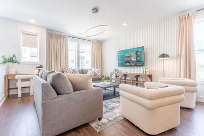 Photo 2 - Luxe 4BR With Fire Pit Grill and City Views