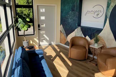 Photo 4 - The Juniper Motel & Resort