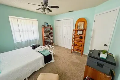 Photo 4 - Private Room at Crystal River Retreat with Salt Water Pool