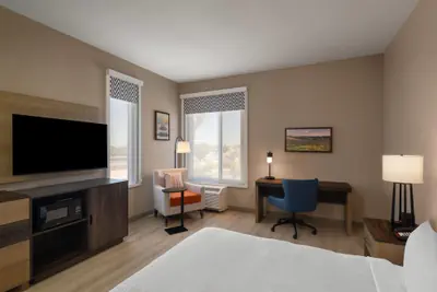 Photo 4 - La Quinta Inn & Suites By Wyndham Tracy