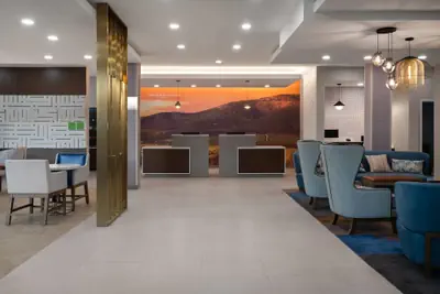 Photo 3 - La Quinta Inn & Suites By Wyndham Tracy