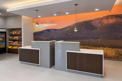 Photo 2 - La Quinta Inn & Suites By Wyndham Tracy