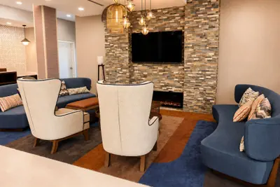 Photo 4 - La Quinta Inn & Suites By Wyndham Tracy