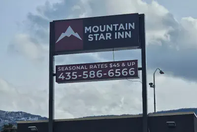 Photo 2 - Mountain Star Inn