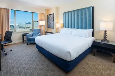 Photo 4 - The Marc Hotel
