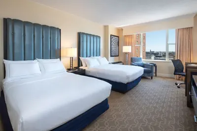 Photo 2 - The Marc Hotel
