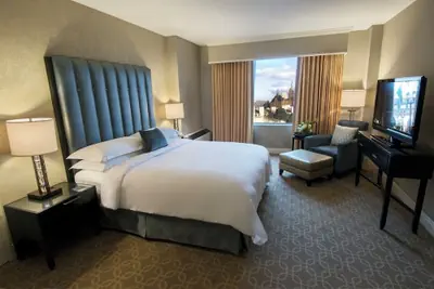 Photo 4 - The Marc Hotel