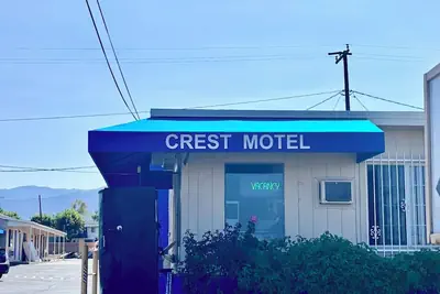 Photo 2 - Crest Motel