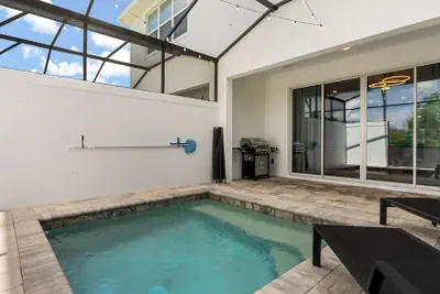 Photo 4 - Upstay Pristine 3BR Home With Private Pool BBQ