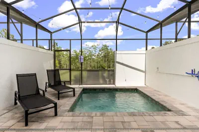 Photo 5 - Upstay Pristine 3BR Home With Private Pool BBQ