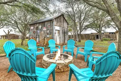 Photo 2 - The Country Haus: Quaint Home 1 Mile From Downtown