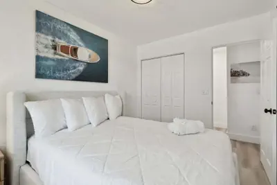 Photo 2 - Stylish Treasure Island Escape