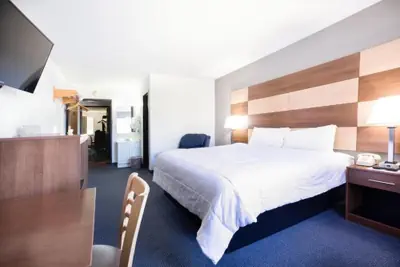Photo 2 - Northwoods Inn & Suites