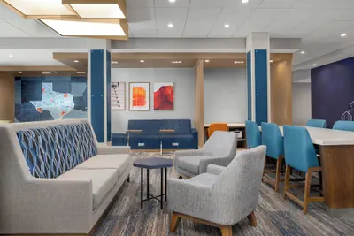 Photo 5 - Holiday Inn Express & Suites DFW Airport Southwest - Euless