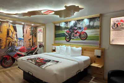 Photo 5 - Motorcycle Inn