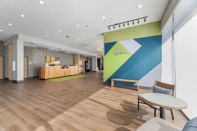 Photo 3 - Spark By Hilton Garland Dallas East