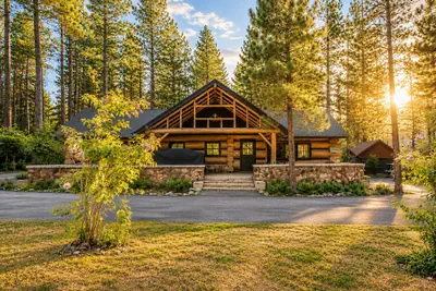 Photo 2 - The Hideaway Big Bear