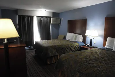 Photo 4 - Timber Motel