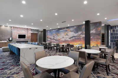 Photo 4 - La Quinta Inn & Suites by Wyndham Athens I-65