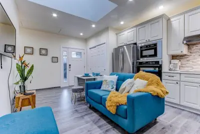 Photo 2 - @ Marbella Lane - Bright and Cozy Home Near SFO