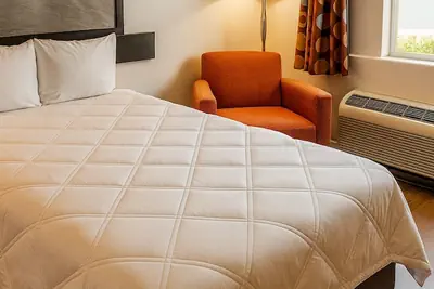 Photo 3 - MHO Hotel Dover