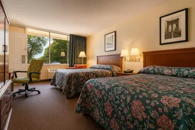 Photo 2 - MHO Hotel Dover