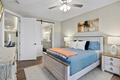 Photo 4 - Topsider Condo w/ Updated Design & Amazing Main Channel Views
