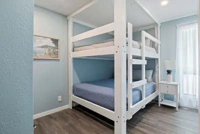 Photo 5 - Our Cove Retreat - Perfect for Wave-free Swimming, Tanning & Prime Location Fun!