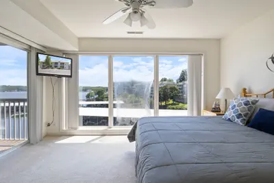 Photo 4 - Games, Lake Views, Ease of Access to Unit & Attractions, Family-friendly, Outdoor Comfort