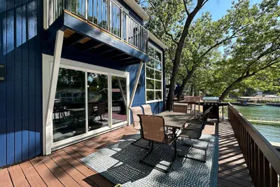 Photo 2 - Our Cove Retreat - Perfect for Swimming, Tanning & Prime Location Fun!