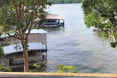 Photo 2 - Dream Condo With Perfect Location for All The Fun!
