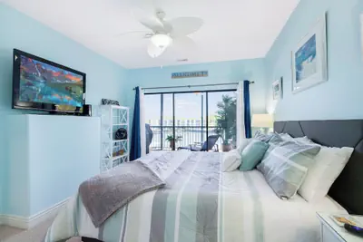 Photo 4 - Amazing Main Channel Views With Screened Balcony