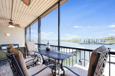 Photo 2 - Amazing Main Channel Views With Screened Balcony